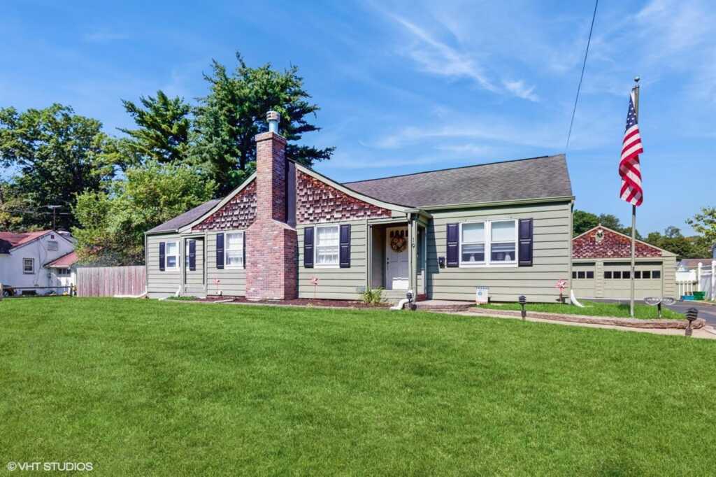 19 Crestwood Drive, New City, NY 10956 - Photo 1 of 50