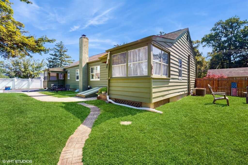 19 Crestwood Drive, New City, NY 10956 - Photo 46 of 50