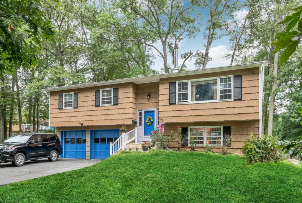 95 Hillside Avenue, Suffern, NY 10901