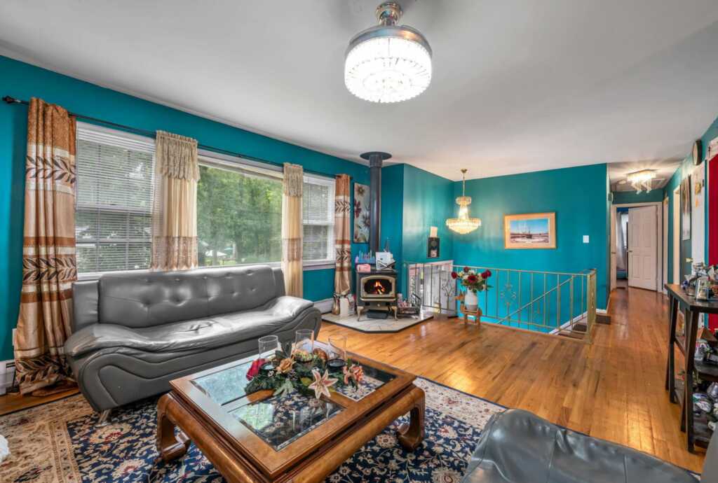 95 Hillside Avenue, Suffern, NY 10901 - Photo 8 of 28