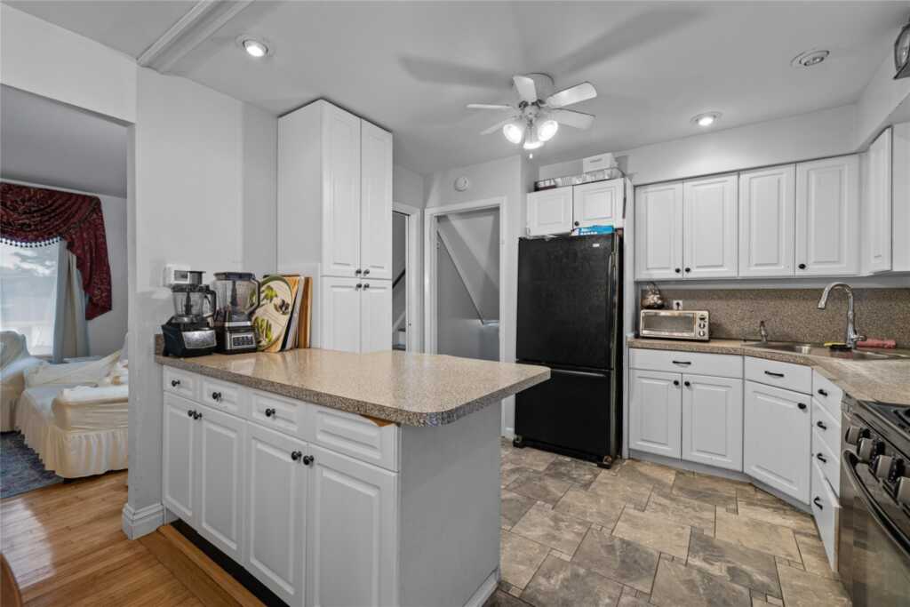 8 Valley View Terrace, Suffern, NY 10901 - Photo 11 of 33