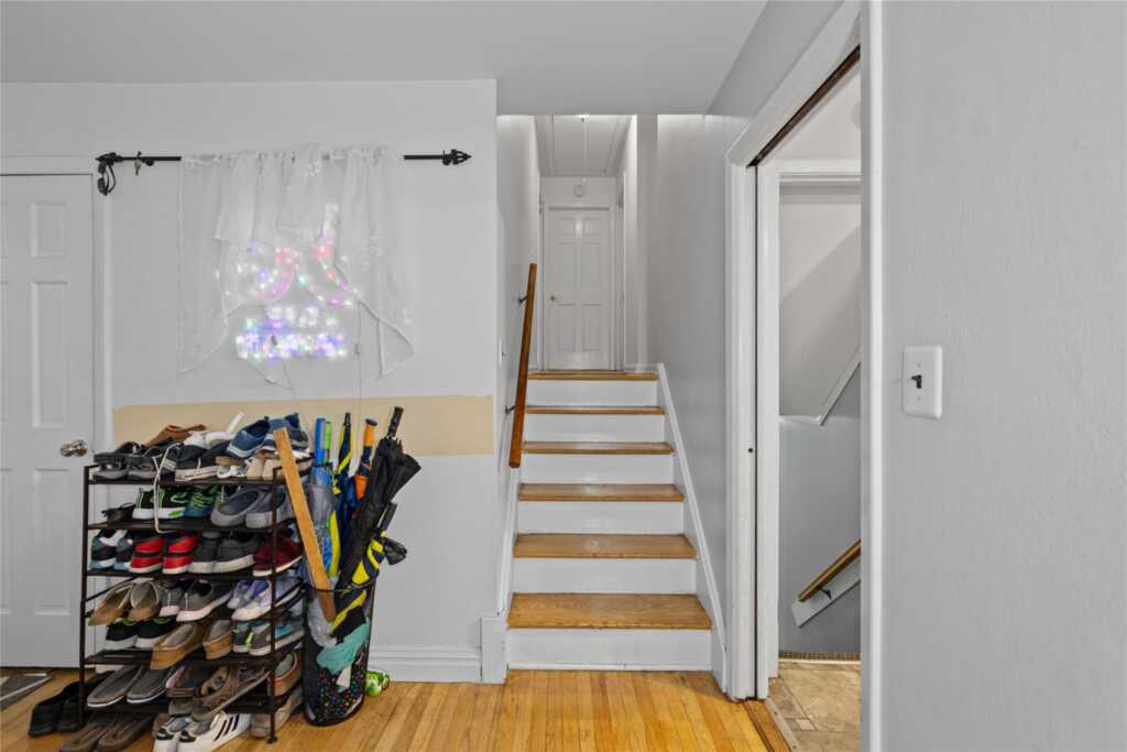 8 Valley View Terrace, Suffern, NY 10901 - Photo 13 of 33