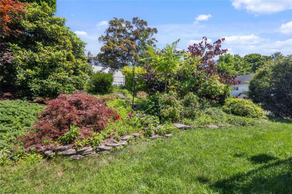 8 Valley View Terrace, Suffern, NY 10901 - Photo 31 of 33