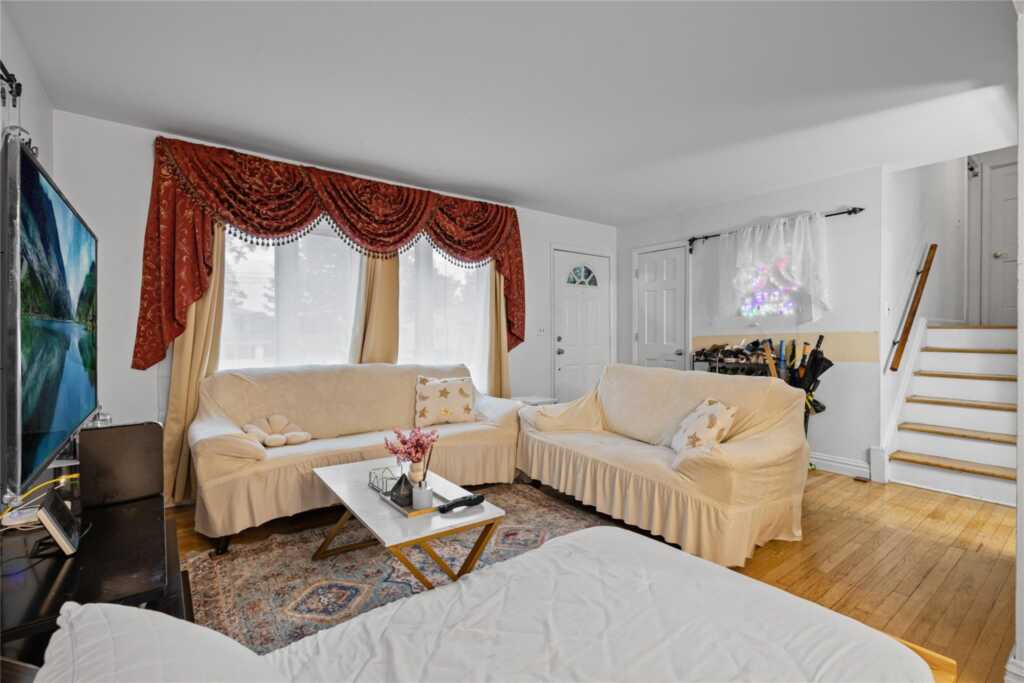 8 Valley View Terrace, Suffern, NY 10901 - Photo 6 of 33