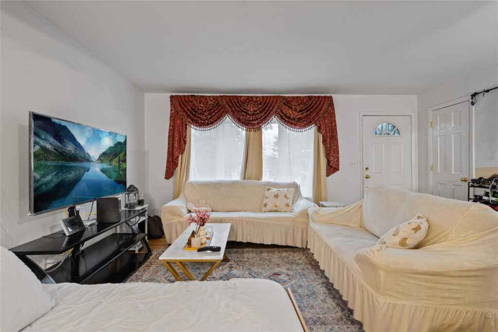 8 Valley View Terrace, Suffern, NY 10901 - Photo 7 of 33