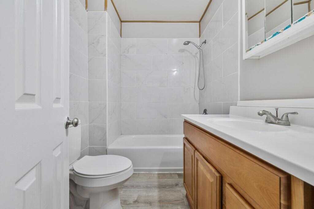 14 Cooper Dr, Nanuet, NY 10954 - Photo 24 of 33