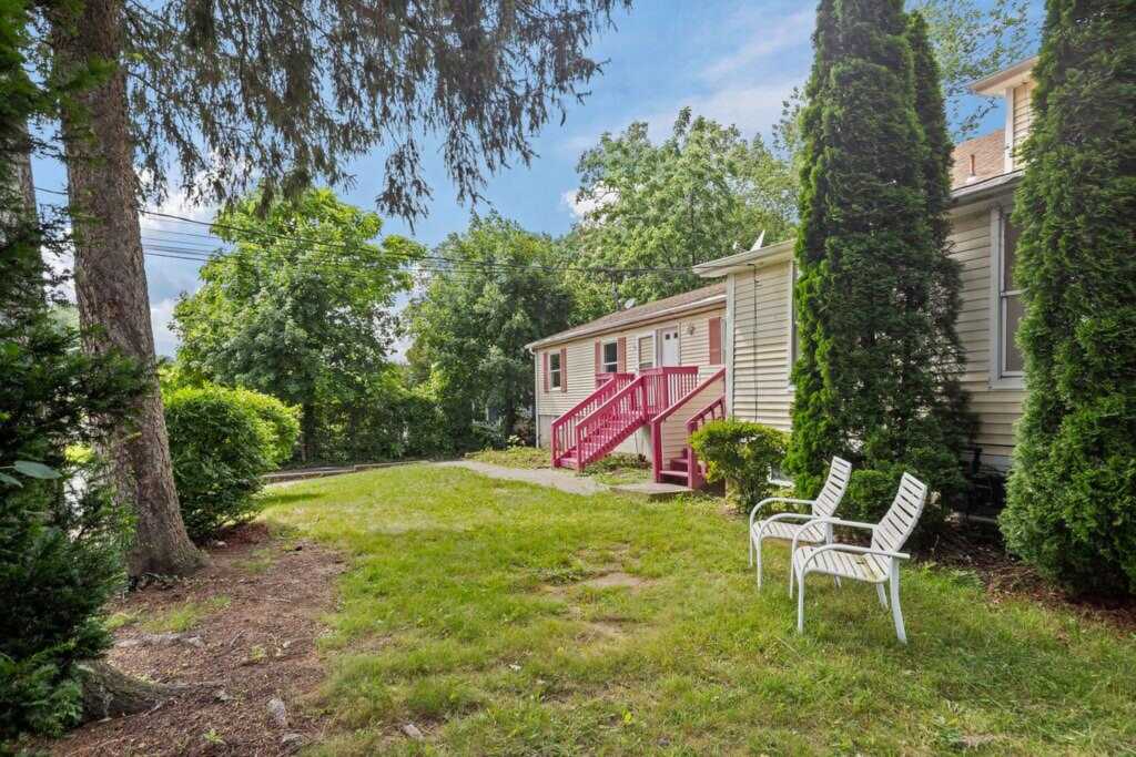 14 Cooper Dr, Nanuet, NY 10954 - Photo 3 of 33