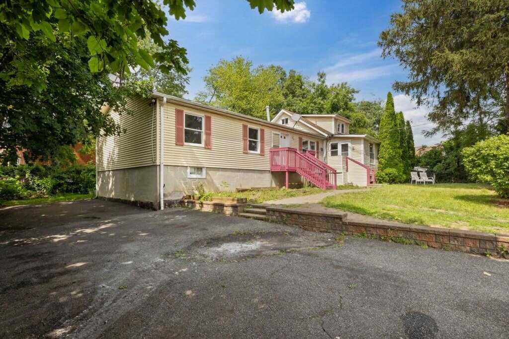 14 Cooper Dr, Nanuet, NY 10954 - Photo 31 of 33