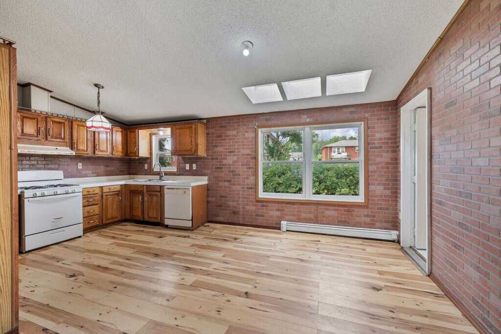 14 Cooper Dr, Nanuet, NY 10954 - Photo 9 of 33