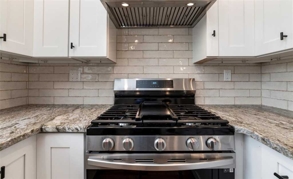 323 Highland Avenue, Nyack, NY 10960 - Photo 14 of 33