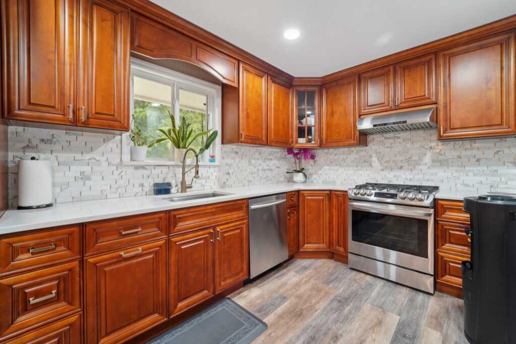30 Birchwood Terrace, Nanuet, NY 10954 - Photo 11 of 48