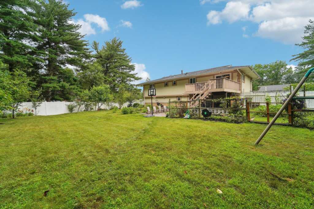 30 Birchwood Terrace, Nanuet, NY 10954 - Photo 39 of 48