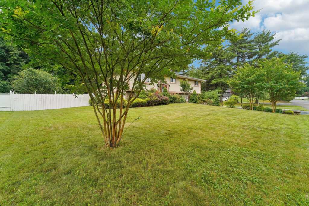 30 Birchwood Terrace, Nanuet, NY 10954 - Photo 45 of 48