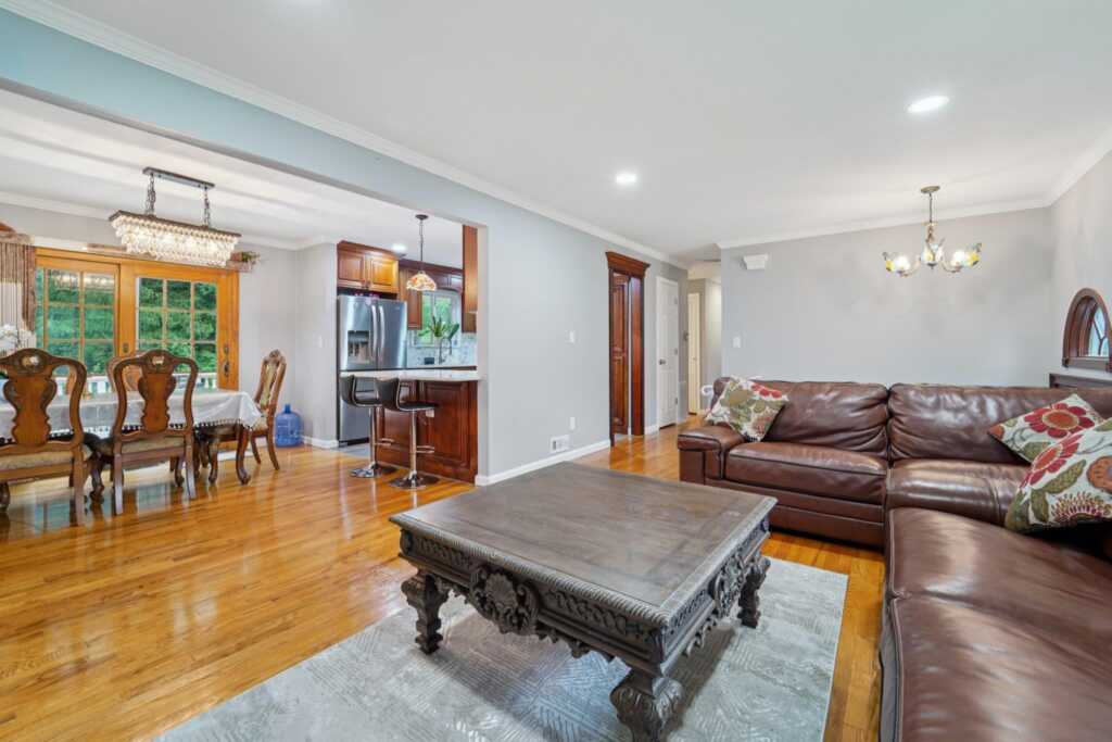 30 Birchwood Terrace, Nanuet, NY 10954 - Photo 7 of 48