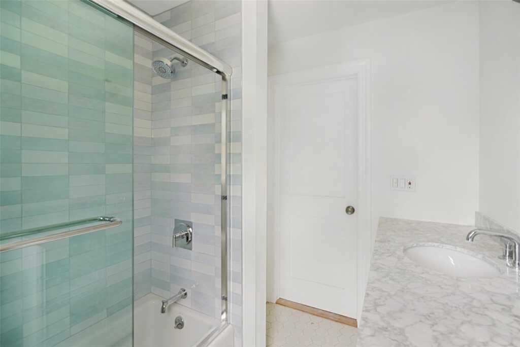 11 Orchard Avenue, Unit #4, Rye, NY 10580 - Photo 6 of 8