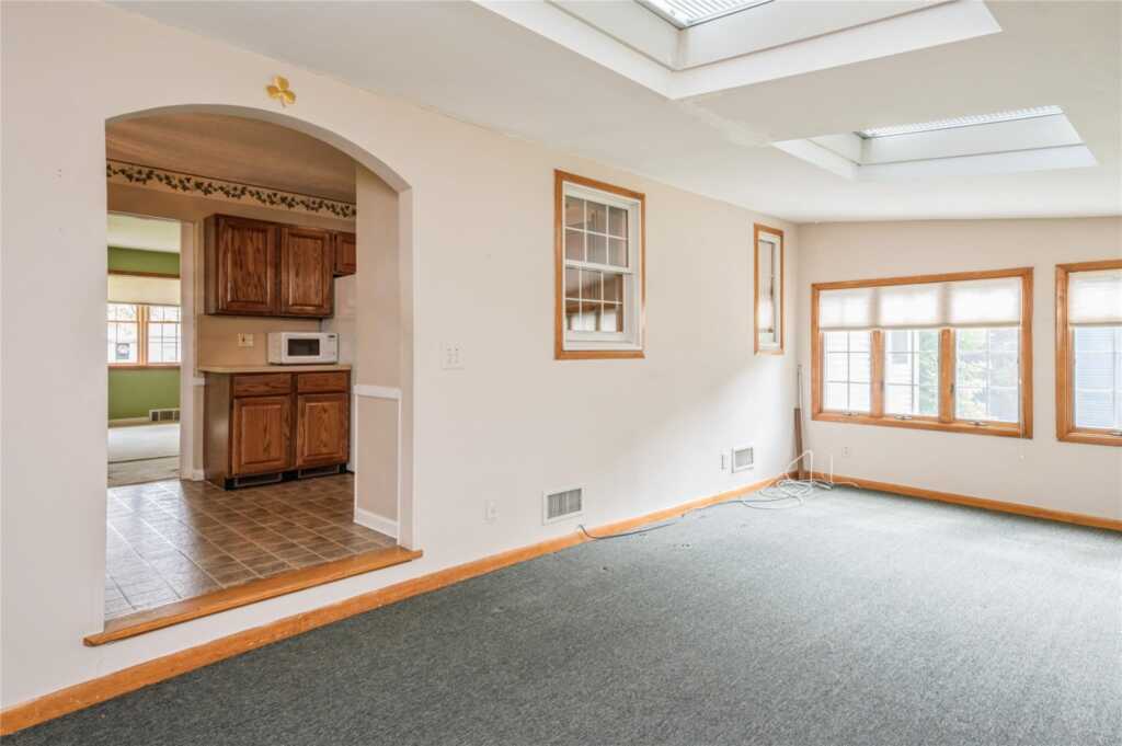 5 Hillaire Place, Nanuet, NY 10954 - Photo 7 of 30