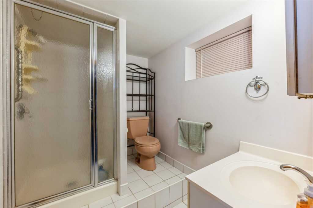 4 Roland Court, Nanuet, NY 10954 - Photo 18 of 28