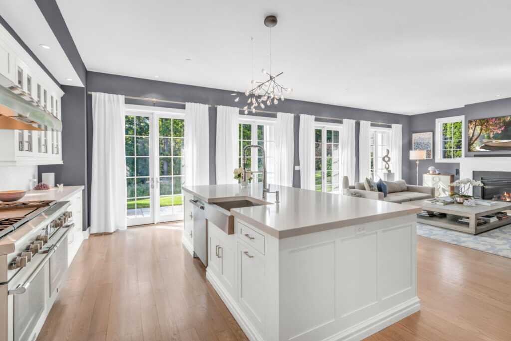 7 Honeysuckle Lane, Rye, NY 10573 - Photo 12 of 50