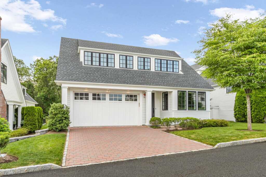 7 Honeysuckle Lane, Rye, NY 10573 - Photo 2 of 50