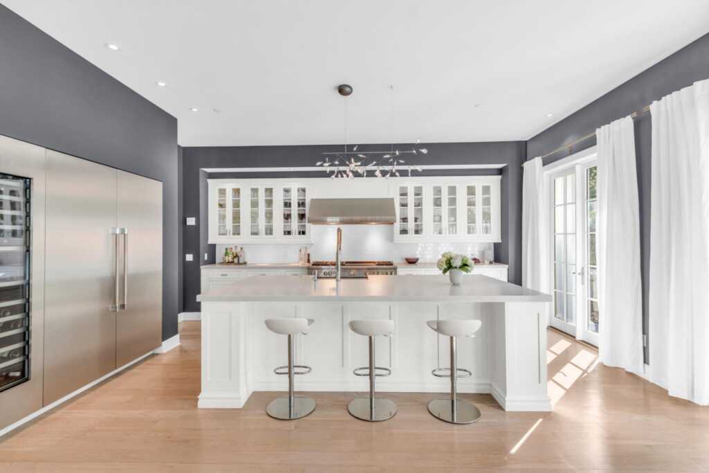 7 Honeysuckle Lane, Rye, NY 10573 - Photo 9 of 50