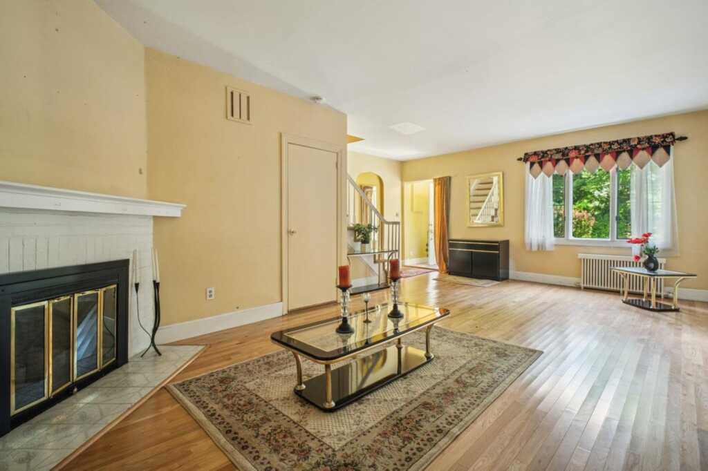 463 Kings Highway, Valley Cottage, NY 10989 - Photo 5 of 25