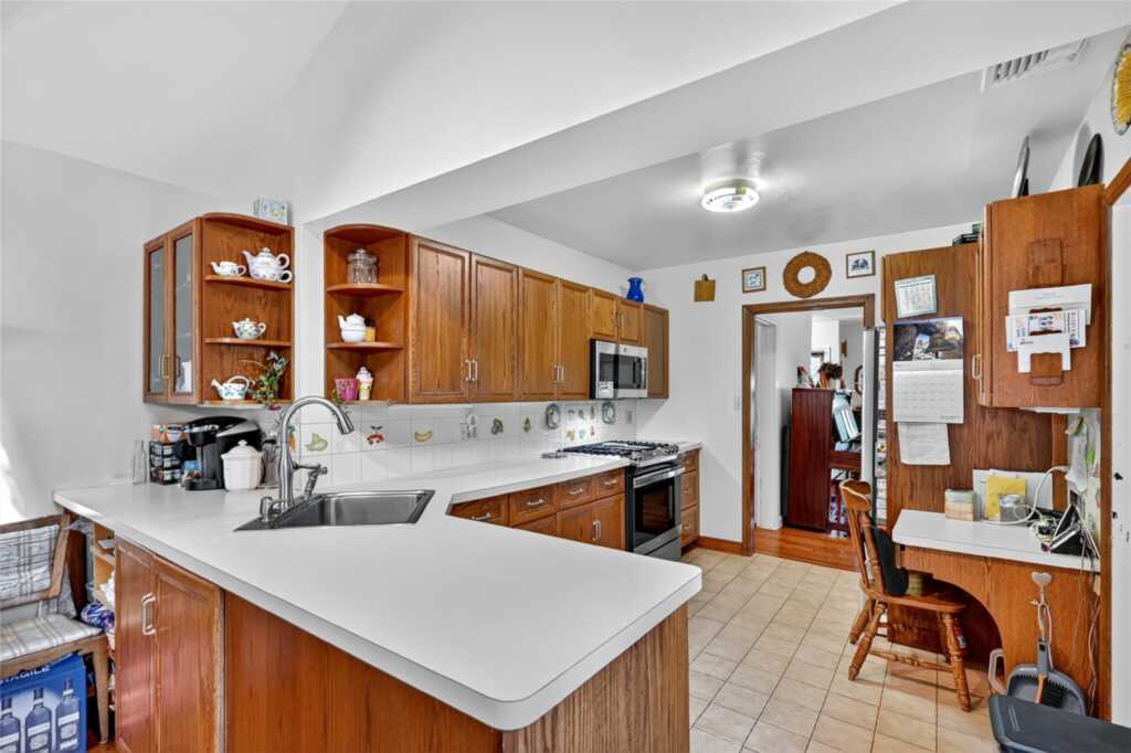13 Lindbergh Lane, New City, NY 10956 - Photo 12 of 35