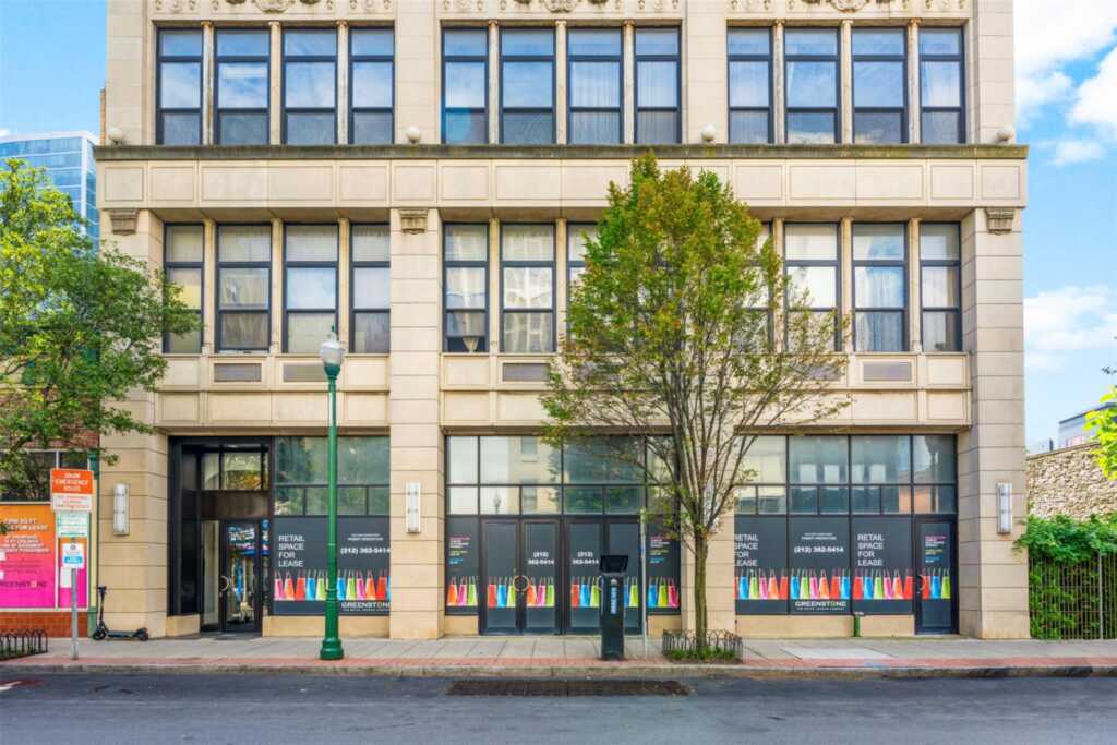 25 Leroy Place, Unit #205, New Rochelle, NY 10805