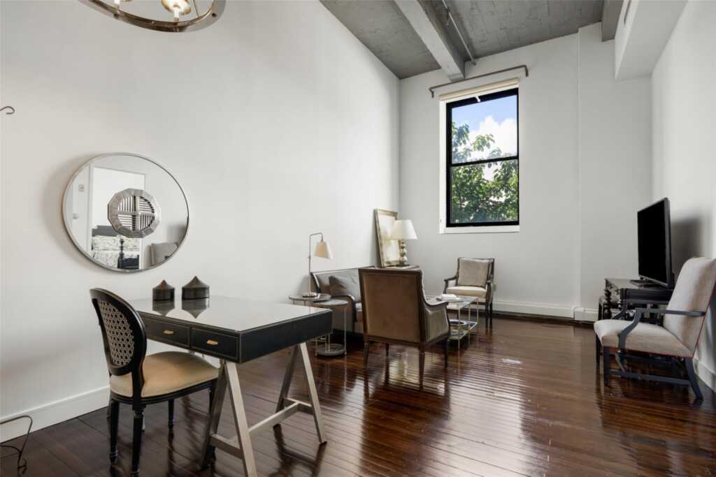 25 Leroy Place, Unit #205, New Rochelle, NY 10805 - Photo 4 of 13