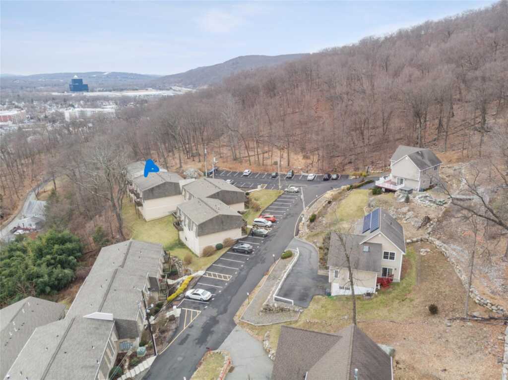 18 Pavilion Ridge Way, Unit #17, Suffern, NY 10901
