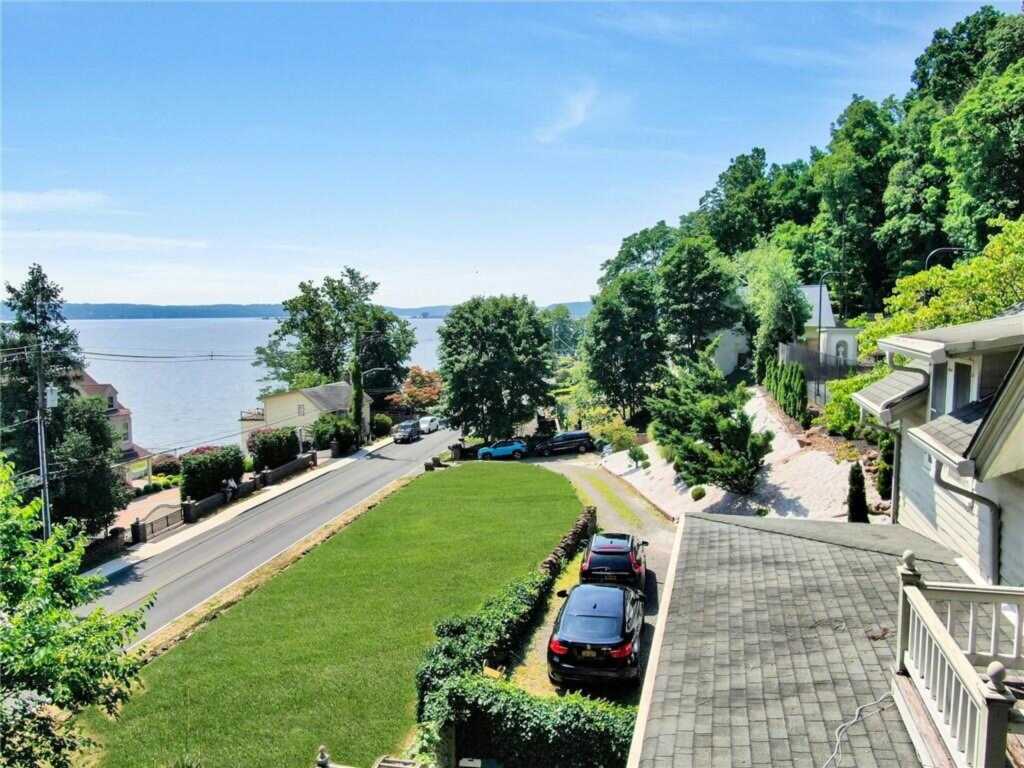 67 River Road, Nyack, NY 10960 - Photo 4 of 47