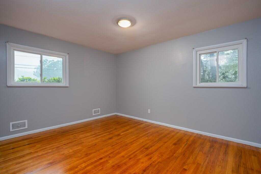 40 James Street, New City, NY 10956 - Photo 17 of 45