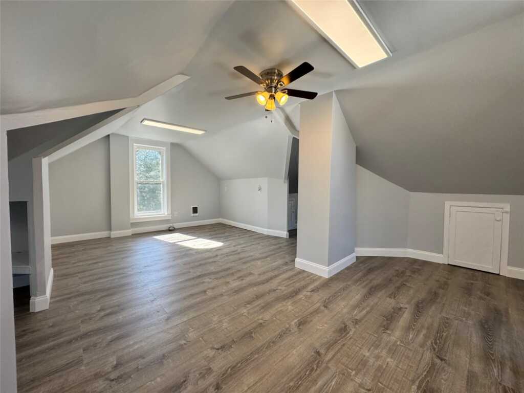 18 Edgewood Street, White Plains, NY 10605 - Photo 32 of 46