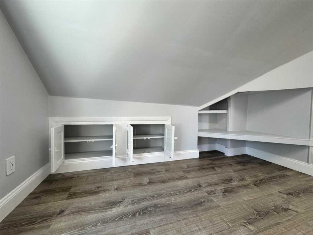 18 Edgewood Street, White Plains, NY 10605 - Photo 35 of 46