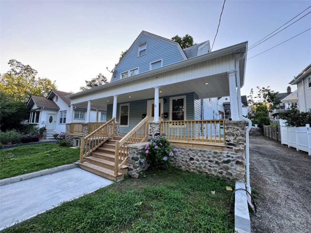 18 Edgewood Street, White Plains, NY 10605 - Photo 38 of 46
