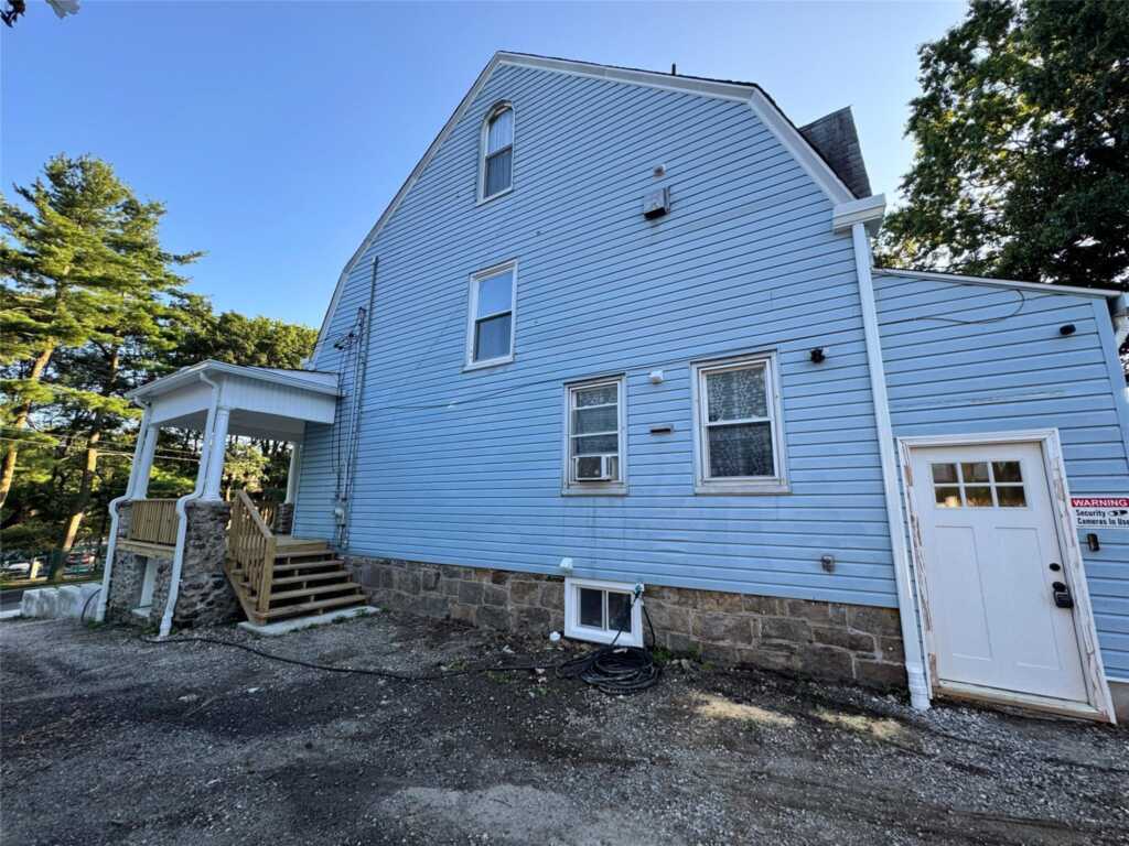 18 Edgewood Street, White Plains, NY 10605 - Photo 39 of 46