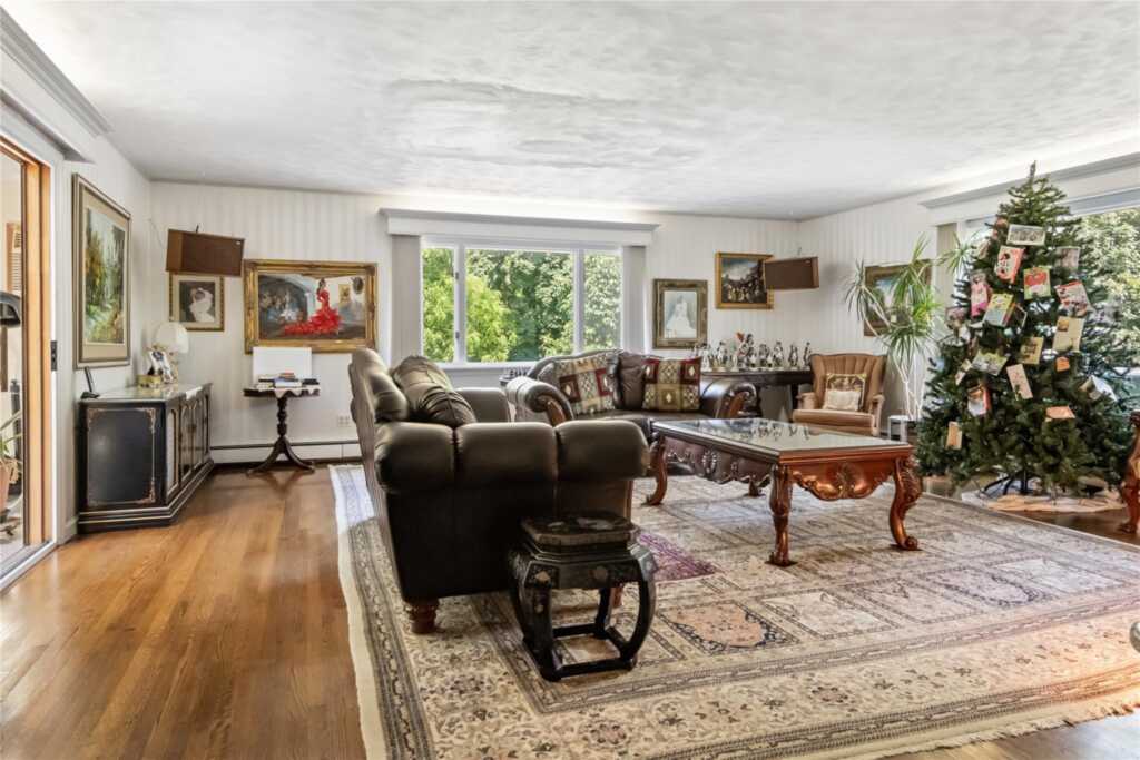 11 Hillside Court, Suffern, NY 10901 - Photo 11 of 43