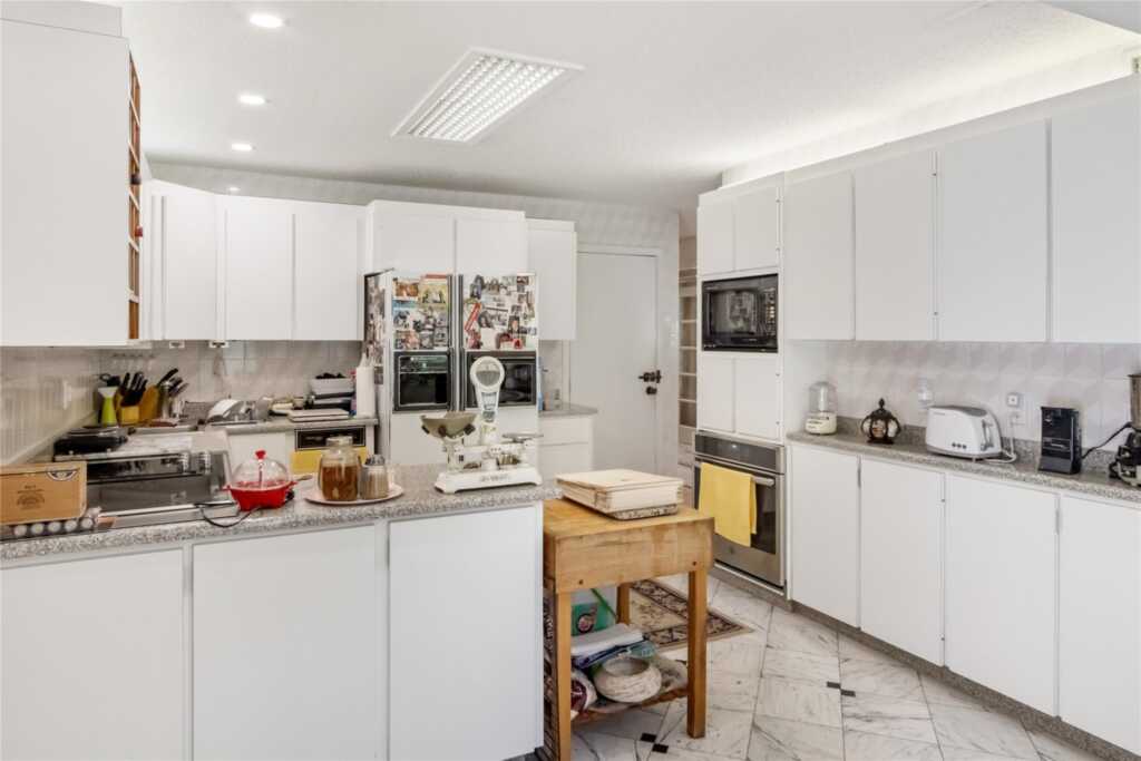 11 Hillside Court, Suffern, NY 10901 - Photo 8 of 43