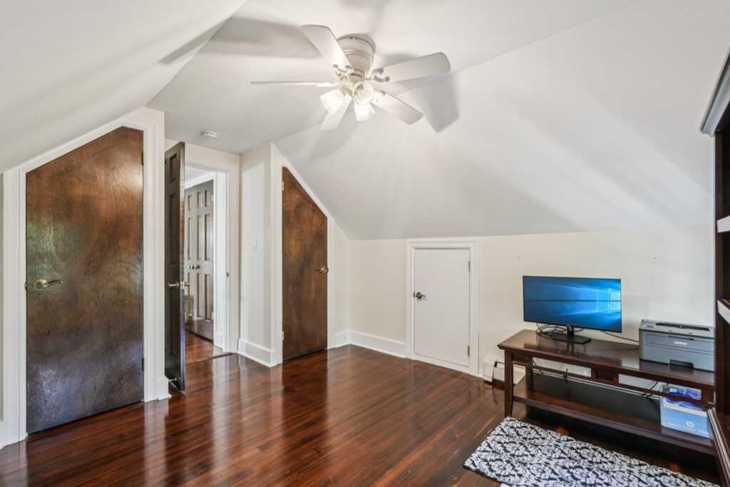 3 Bryant Avenue, White Plains, NY 10605 - Photo 28 of 50