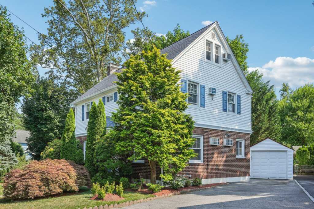 3 Bryant Avenue, White Plains, NY 10605 - Photo 36 of 50