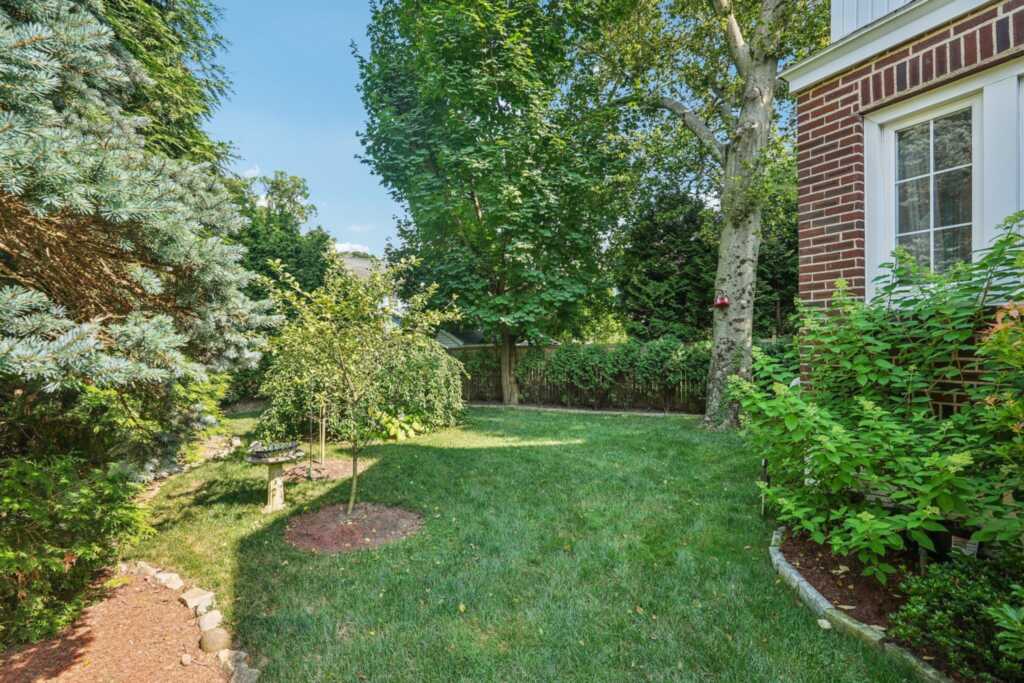 3 Bryant Avenue, White Plains, NY 10605 - Photo 42 of 50