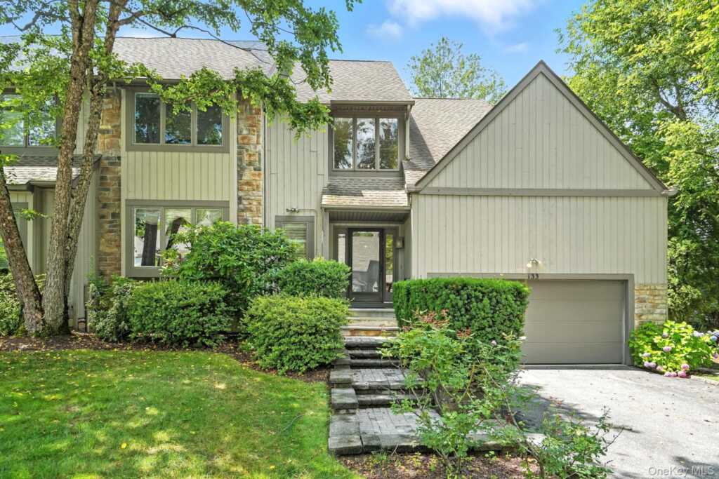 133 Woodbrook Road, White Plains, NY 10605