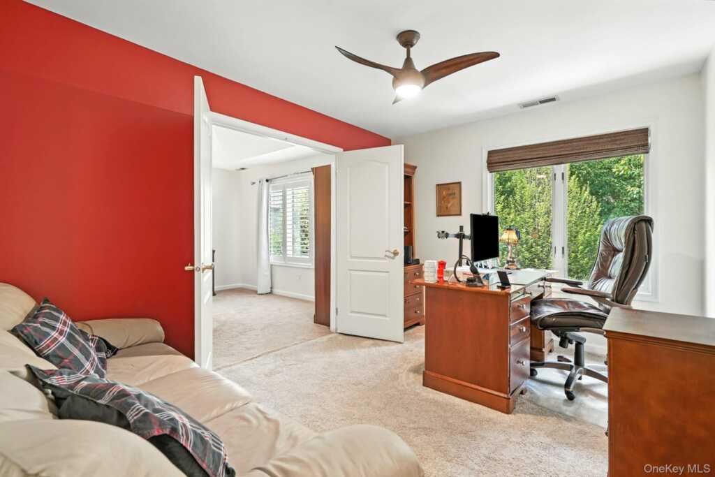 133 Woodbrook Road, White Plains, NY 10605 - Photo 14 of 47