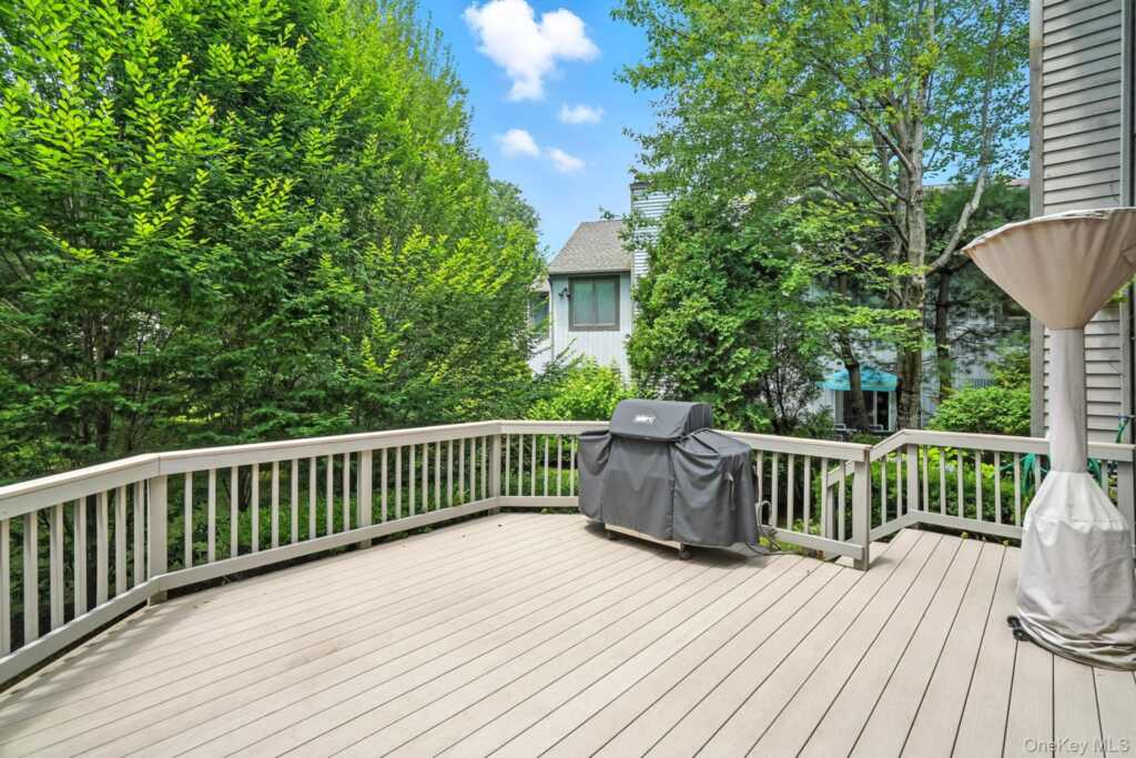 133 Woodbrook Road, White Plains, NY 10605 - Photo 21 of 47