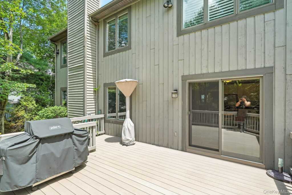 133 Woodbrook Road, White Plains, NY 10605 - Photo 22 of 47