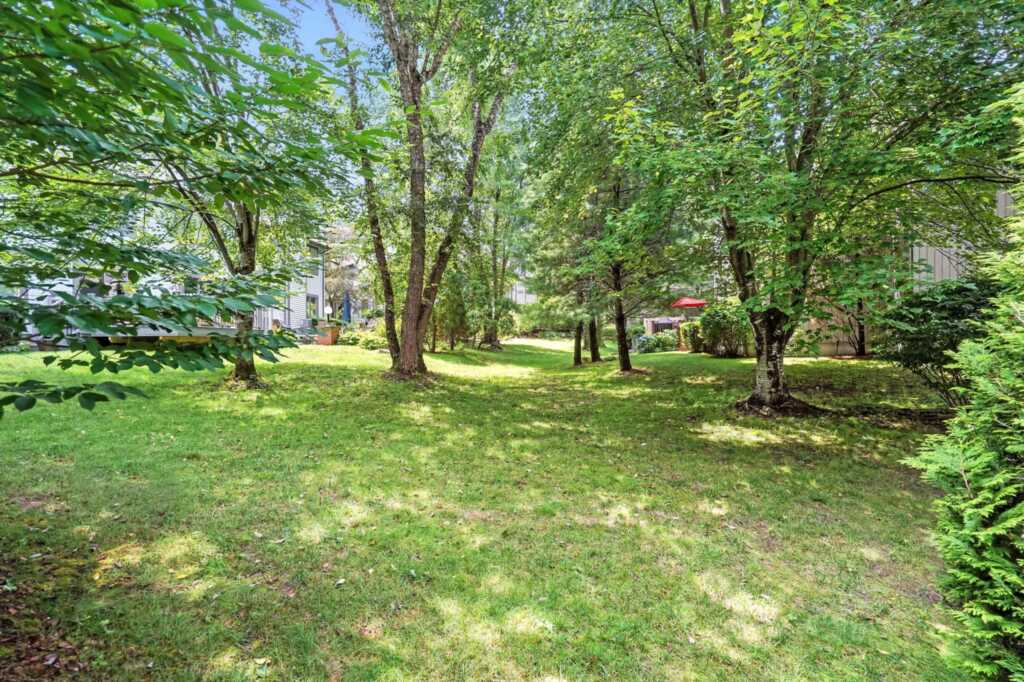 133 Woodbrook Road, White Plains, NY 10605 - Photo 34 of 47