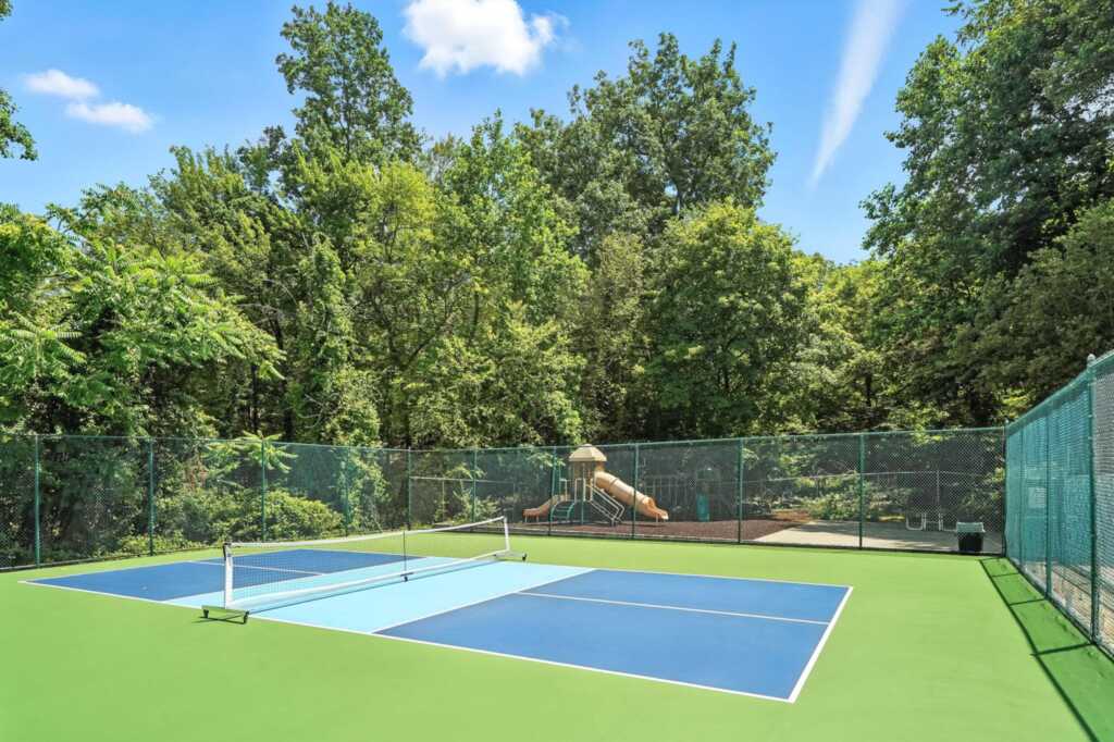 133 Woodbrook Road, White Plains, NY 10605 - Photo 39 of 47