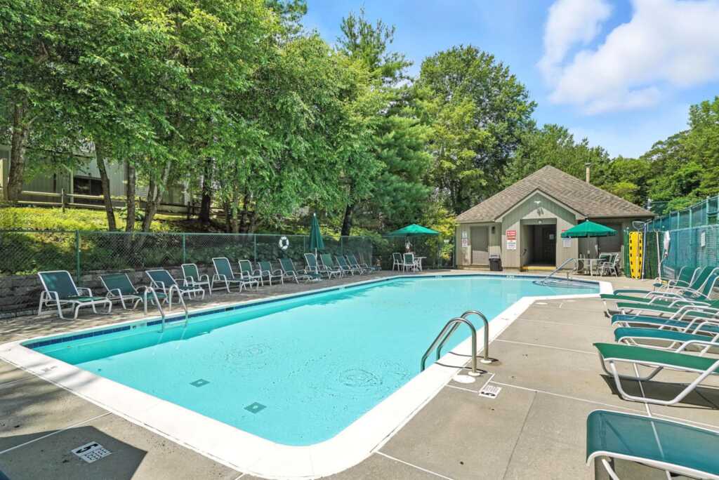 133 Woodbrook Road, White Plains, NY 10605 - Photo 43 of 47