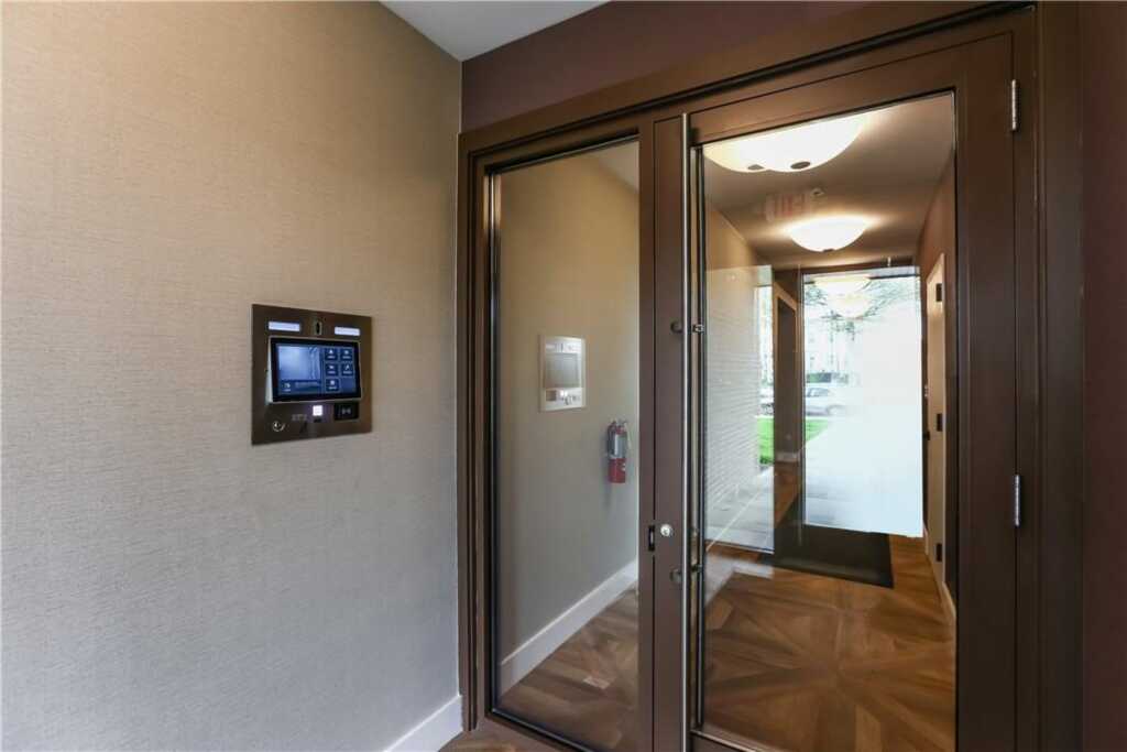 422 Boston Post Road, Unit #301, Rye, NY 10543 - Photo 3 of 16