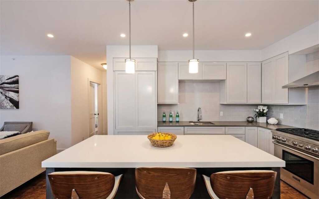 422 Boston Post Road, Unit #301, Rye, NY 10543 - Photo 4 of 16