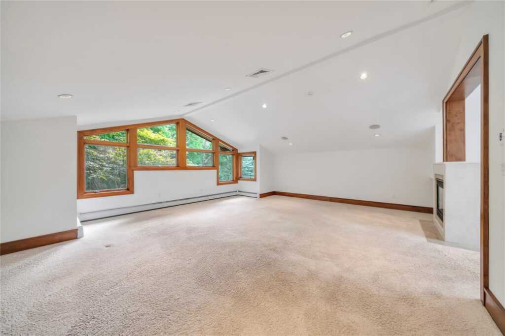 597 Mountain Road, New City, NY 10956 - Photo 37 of 49